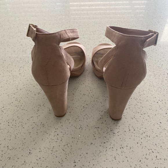 CHINESE LAUNDRY Mary Jane Pump - Picture 5 of 6